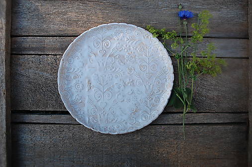 Nádoby - Keramický tanierik Folklór (priemer 20cm - Biela) - 16670322_