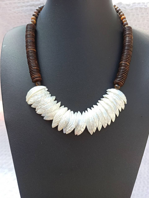 Náhrdelníky - Náhrdelník / Shell, Tiger Eye - 16671559_