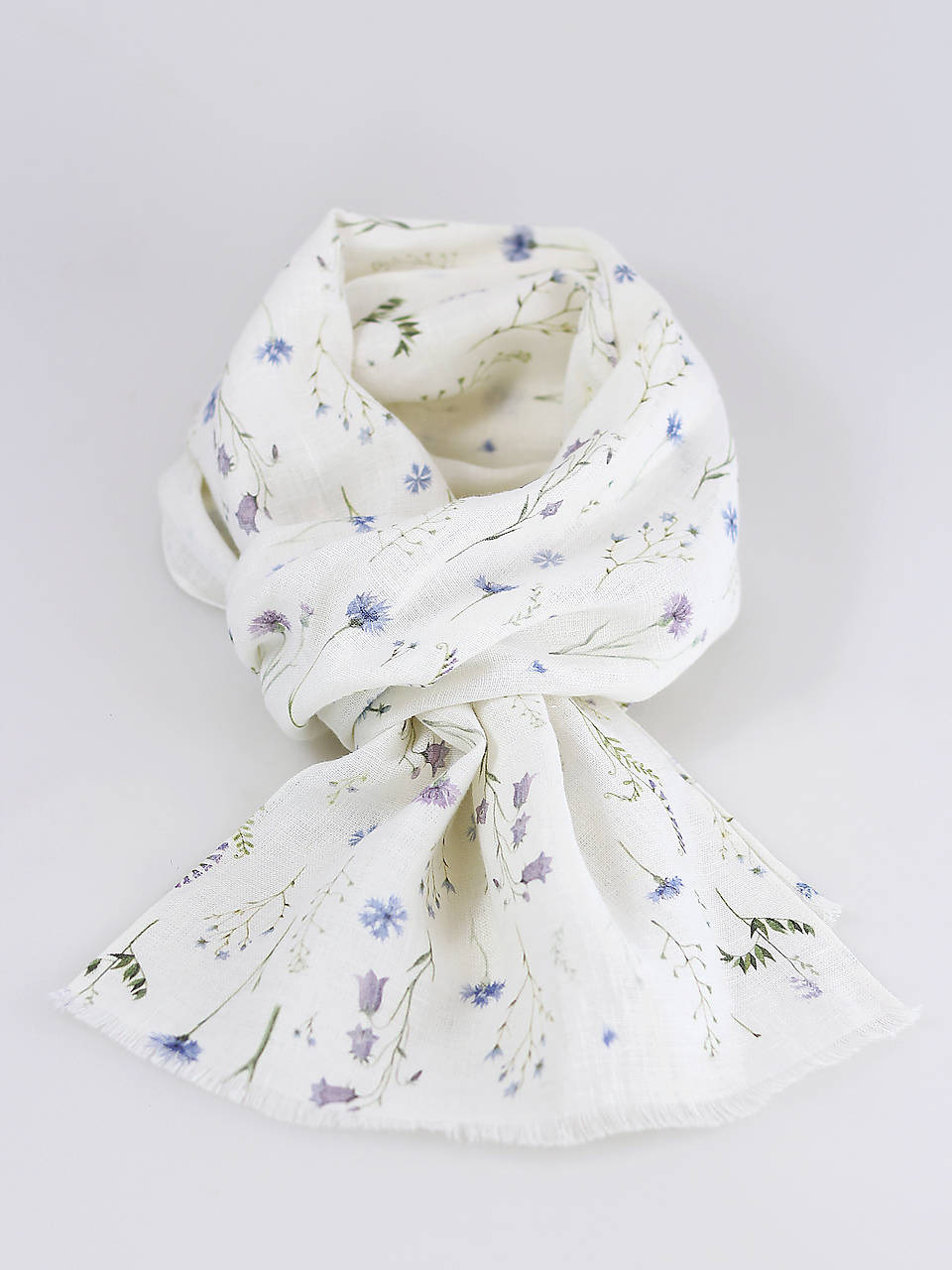 Elegantná malá dámska šatka z jemného 100% ľanu "Summer garden"