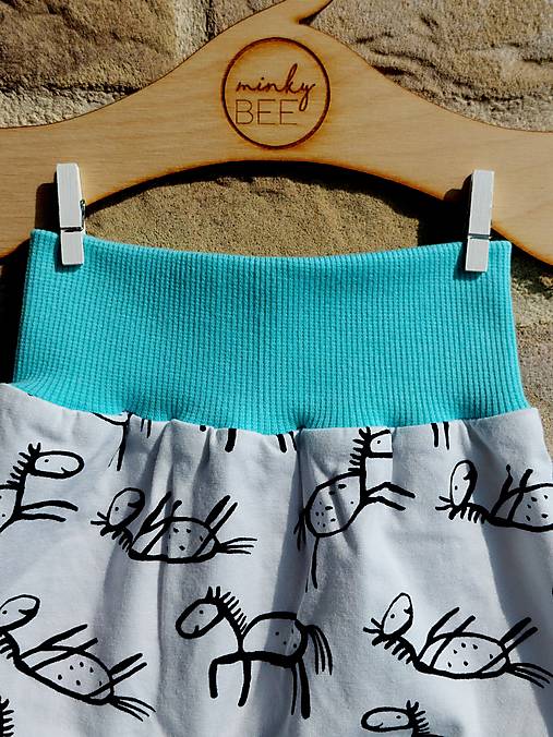 Kraťasky veľkosť 68/74, úplet