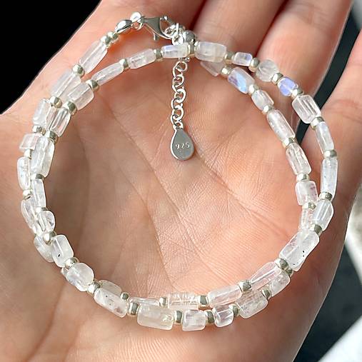 Moonstone Necklace AG925 / Náhrdelník mesačný kameň E035