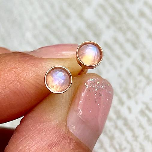 Moonstone Ag925 Rose Gold Plated Stud Earrings / Náušnice s mesačnými kameňmi AG925 pozlátené E041