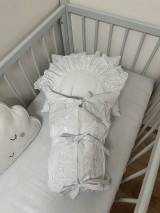 Detský textil - Biela zavinovačka s krásnou bohato vyšívanou madeirou - M8 (Obliečka 70x70cm) - 16696700_