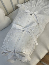 Detský textil - Biela zavinovačka s krásnou bohato vyšívanou madeirou - M8 (Obliečka 70x70cm) - 16696701_