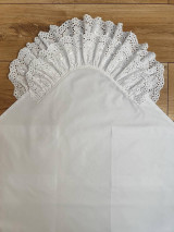 Detský textil - Biela zavinovačka s krásnou bohato vyšívanou madeirou - M8 (Obliečka 70x70cm) - 16696712_