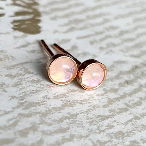 Moonstone Ag925 Rose Gold Plated Stud Earrings / Náušnice s mesačnými kameňmi AG925 pozlátené E041a