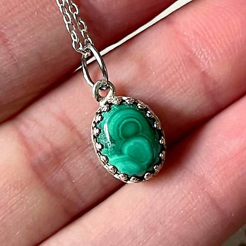 Náhrdelníky - ZĽAVA 15% Elegant Malachite AG925 Pendant / Strieborný prívesok s malachitom M001 - 16709160_