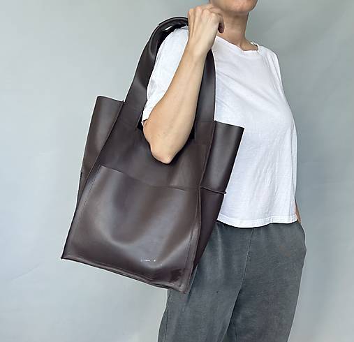 Veľké tašky - ČOKOLÁDOVÁ kožená shopper kabelka - 16709316_