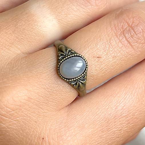 Simple Mini Bronze Grey Agate Ring / Jemný bronzový prsteň s achátom E041