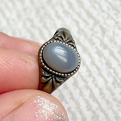 Simple Mini Bronze Grey Agate Ring / Jemný bronzový prsteň s achátom E041