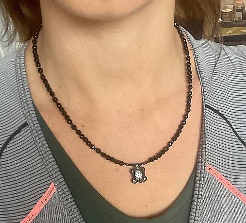 Onyx Turtle Stainless Steel Necklace / Náhrdelník ónyx, korytnačka, oceľ E027