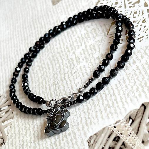 Onyx Turtle Stainless Steel Necklace / Náhrdelník ónyx, korytnačka, oceľ E027