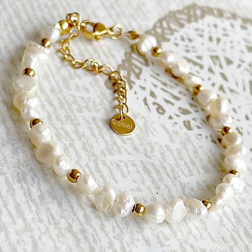 Freshwater Pearls Steel Gold Bracelet / Náramok zo sladkovodných perál, oceľ E042