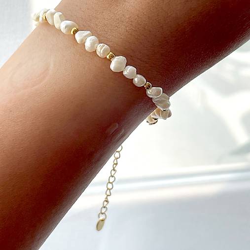 Freshwater Pearls Steel Gold Bracelet / Náramok zo sladkovodných perál, oceľ E042