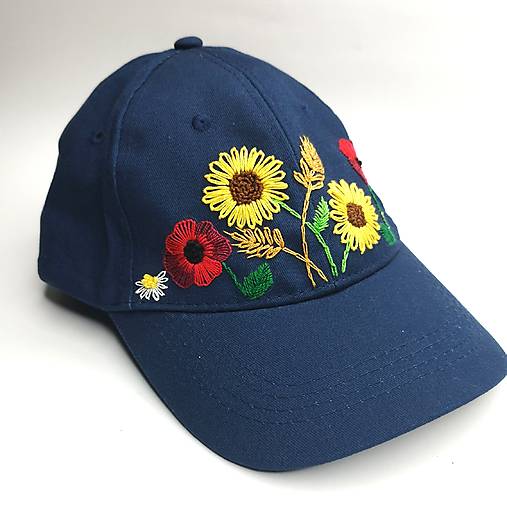 Čiapky, čelenky, klobúky - Ručne vyšívaná dámska šiltovka  - 16723267_