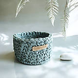 Úložné priestory & Organizácia - Háčkovaný košík Ø 12.5 | Dusty Mint - 16725803_