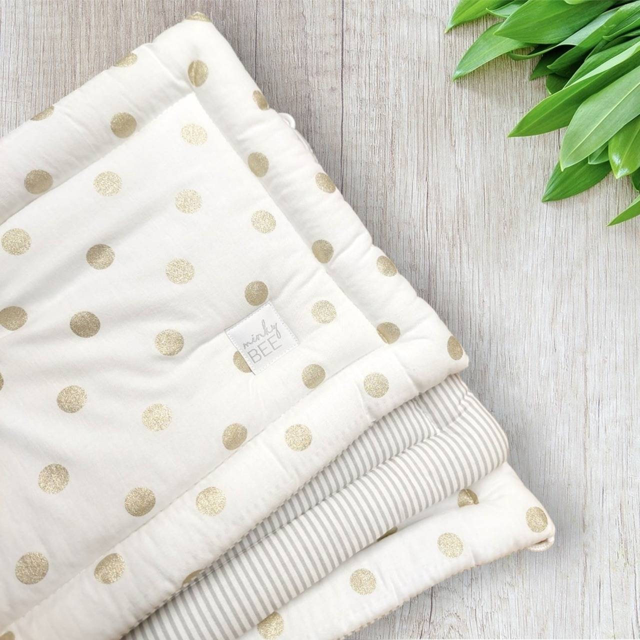 Plochý mantinel polovičný (Zlaté guličky/ pásiky)