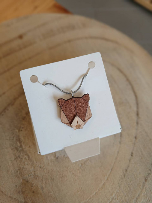 Drevený prívesok Bear Pendant