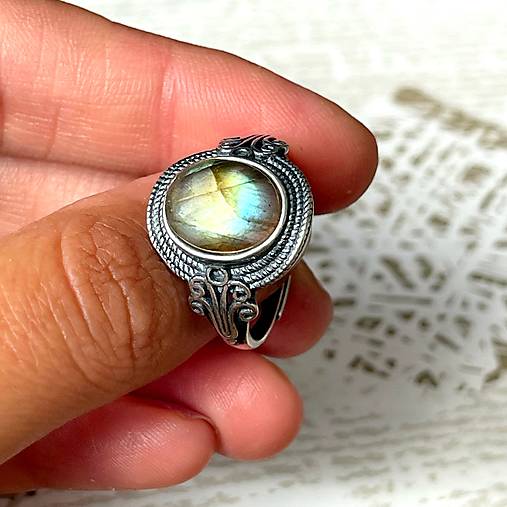 Labradorite Filigree AG925 Silver Ring  / Strieborný prsteň s labradoritom E044