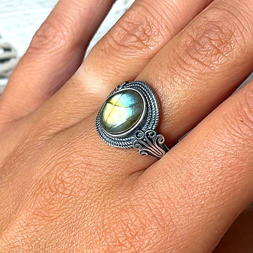 Labradorite Filigree AG925 Silver Ring  / Strieborný prsteň s labradoritom E044