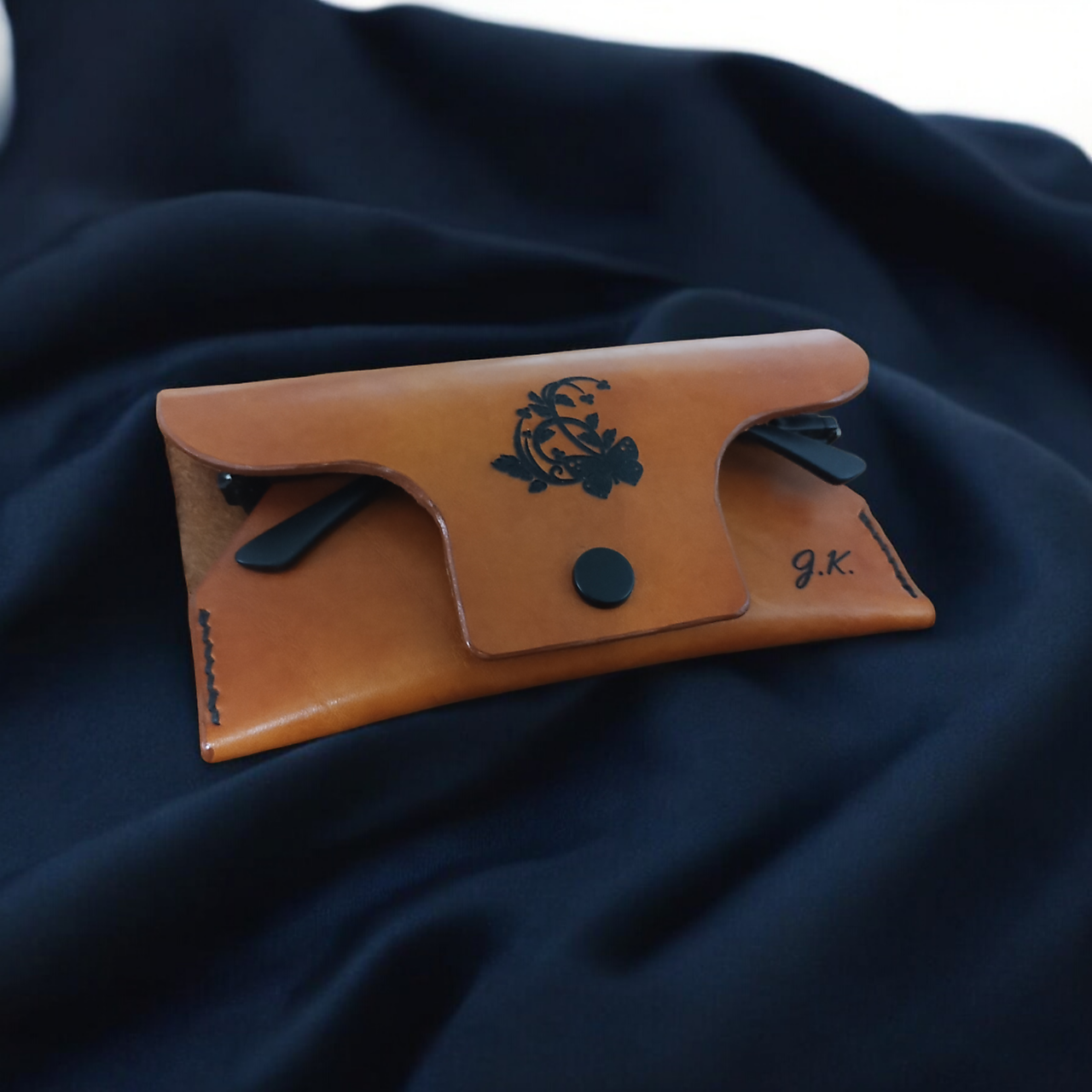 Kožené púzdro na okuliare