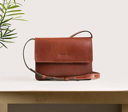 Kabelky - Dámská kožená crossbody kabelka | koňaková - 16749194_