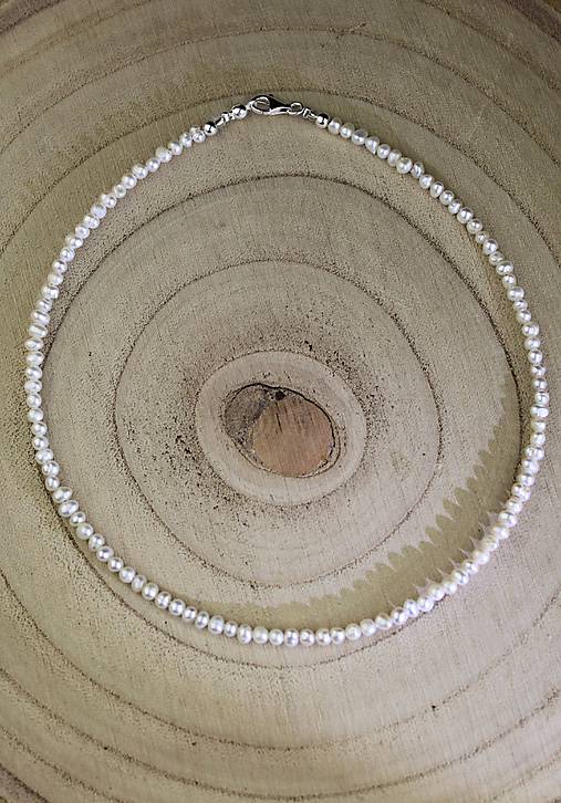 Náhrdelníky - jemné perly náhrdelník - chocker - 16753011_