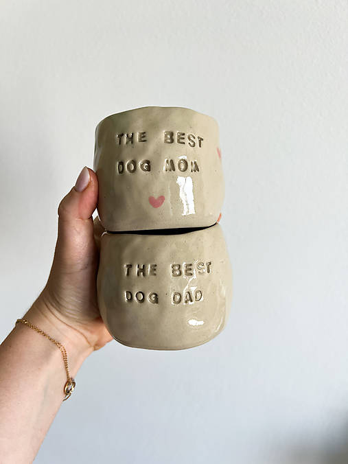 Nádoby - DUO: The best dog mom & dad keramicke salky - 16755181_