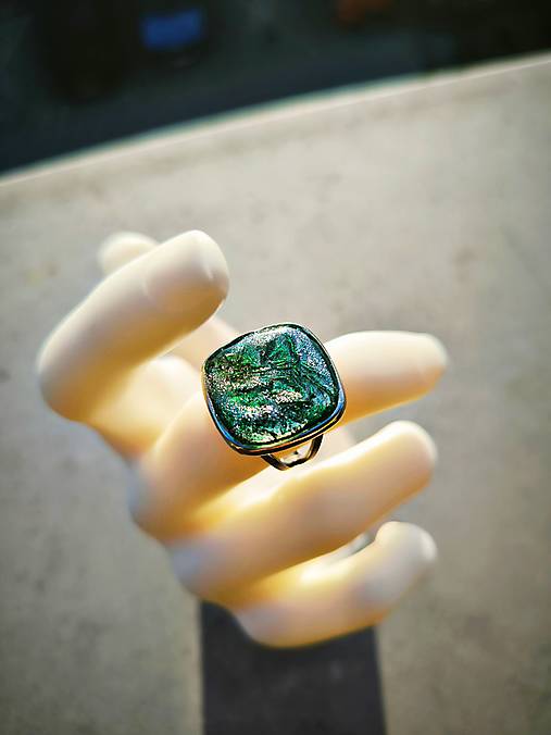 Prsteň abstract green