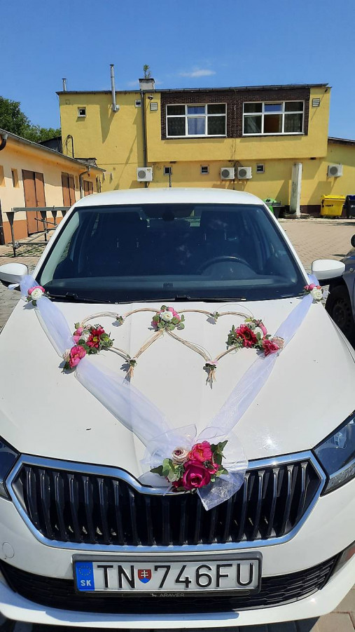 Dekorácie - Výzdoba na svadobné auto (Cyklamenová s bielou) - 16780654_