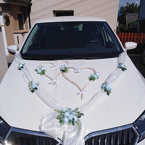 Dekorácie - Výzdoba na svadobné auto (Biela a svetlo modrá) - 16780662_