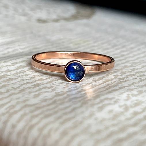 Kyanite AG925 Rose Gold Plated Ring / Jemný strieborný pozlátený prsteň s kyanitom E046