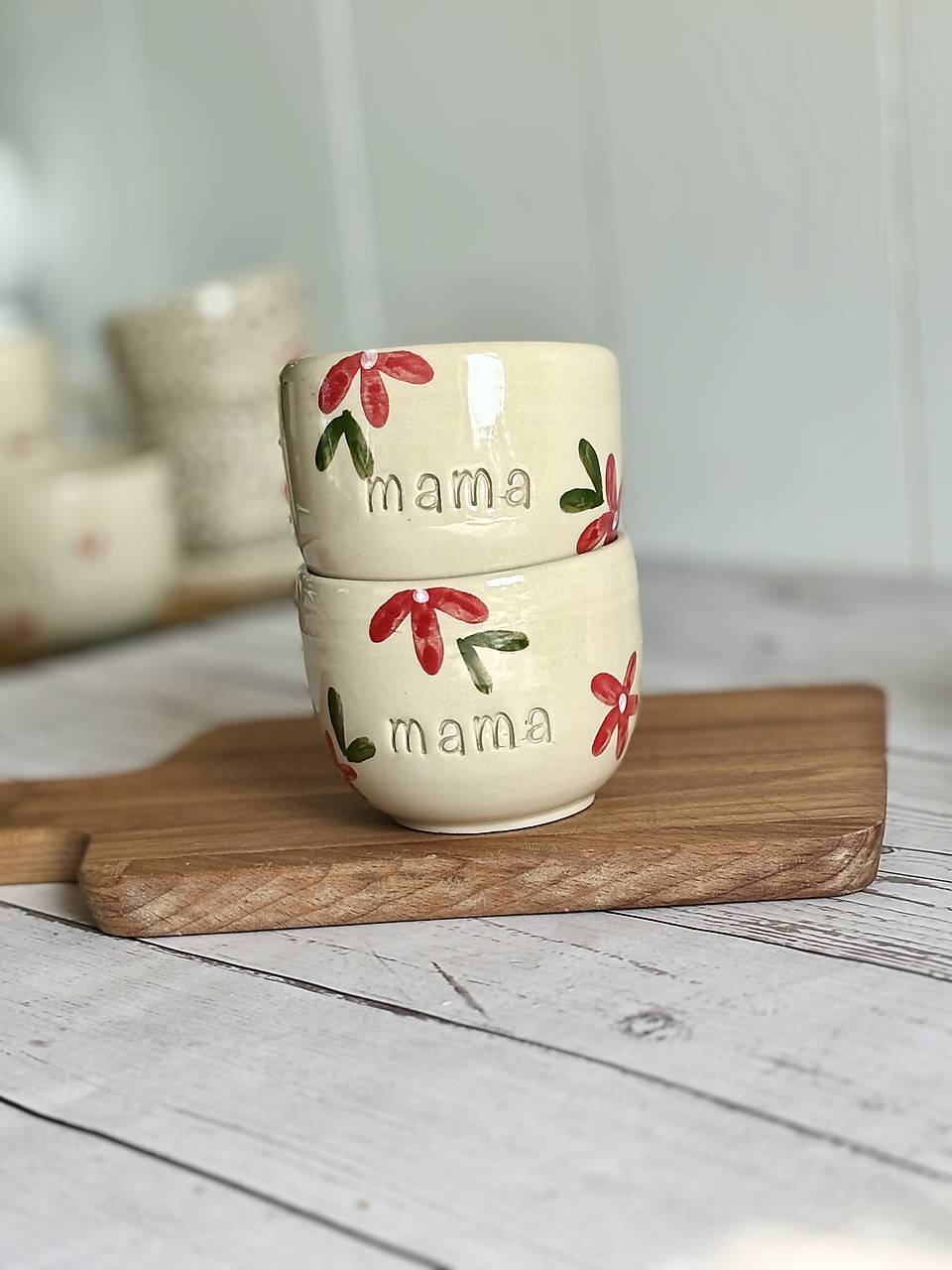 Červené kvety - pohárik cappuccino mama (200ml, bez uška)