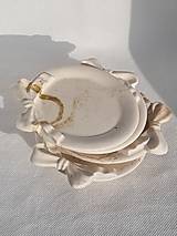 Dekorácie - Okrúhla tácka s mašličkou - 16804649_