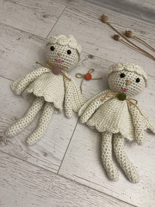 Dekorácie - ANJEL / háčkovaná dekorácia/hračka - 16812950_