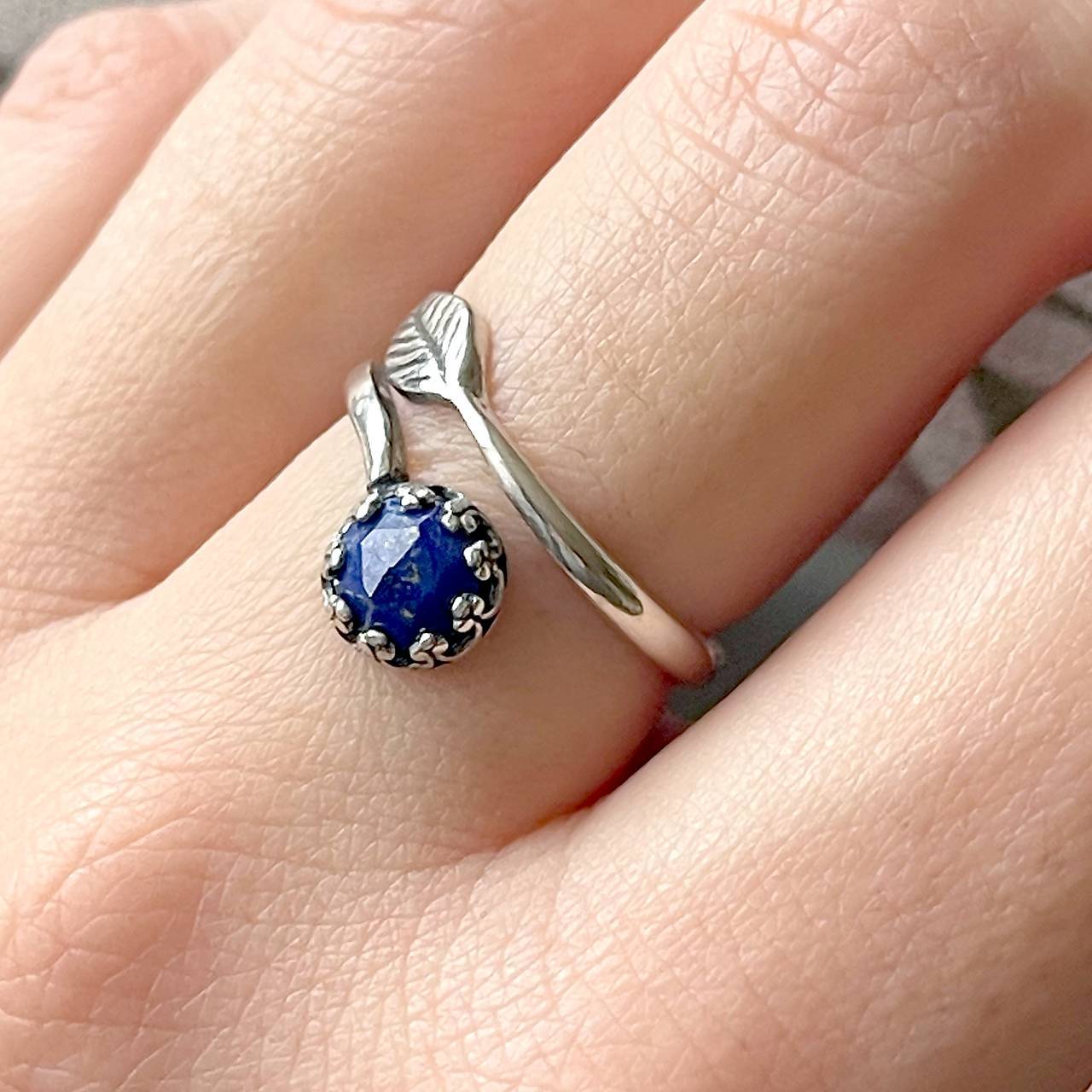 Leaf Natural Faceted Lapis Lazuli Ring Ag925 / Strieborný prsteň s lazuritom E001