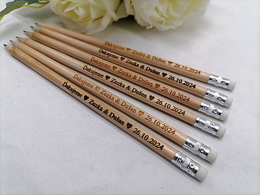 Darčeky pre svadobčanov - Svadobná prírodná ceruzka pre hostí (Ceruzka s plným srdiečkom) - 16832671_