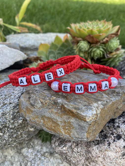 Náramky - Pletený náramok s menom - 16834156_