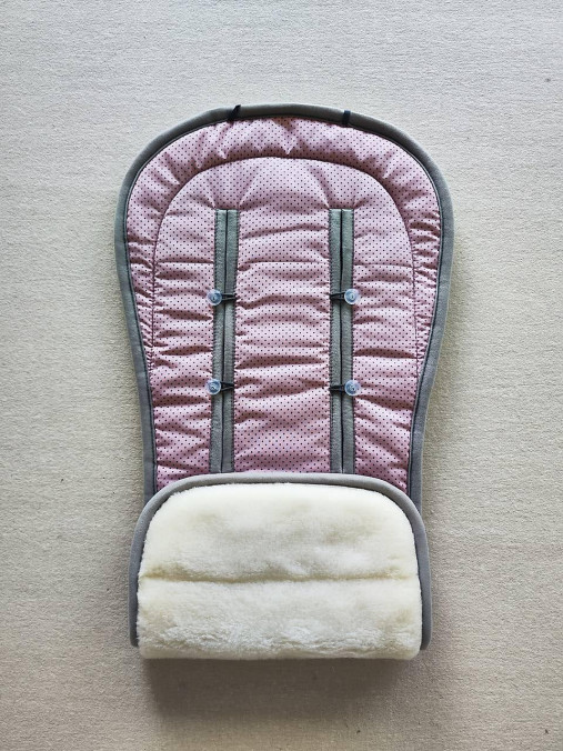 Detský textil - Podložka do kočíka CYBEX Talos S proti poteniu 100 % merino top super wash Natural Bodka ružovo šedá - 16835781_