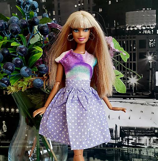 Lila bodkovaná sukňa pre Barbie