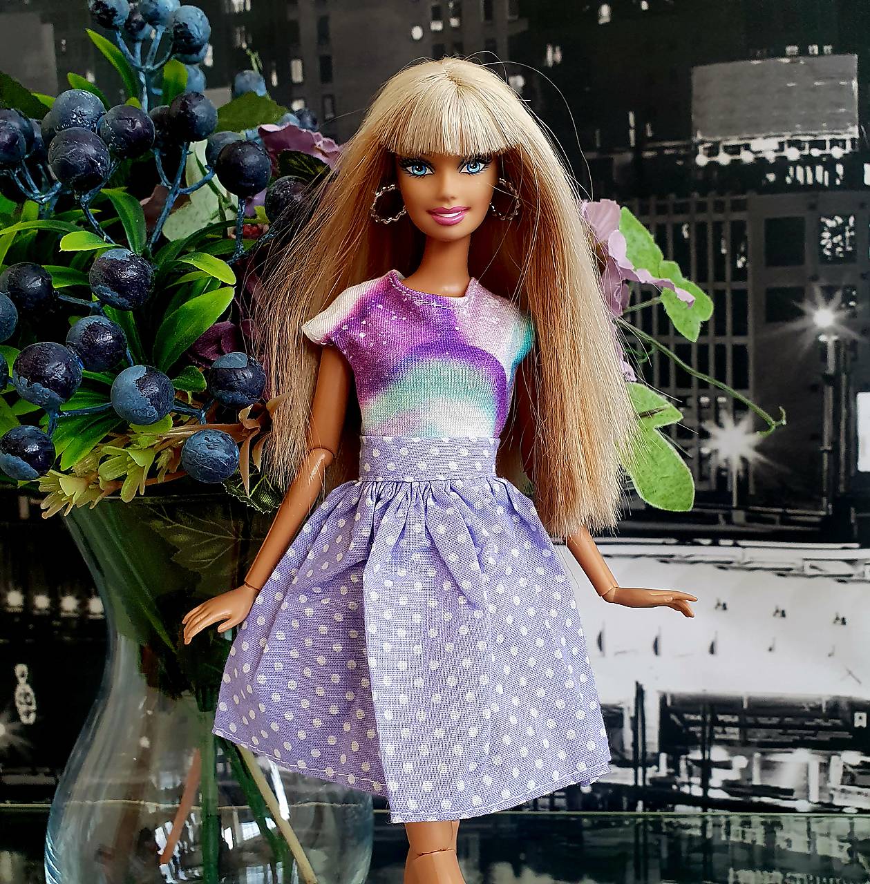 Lila bodkovaná sukňa pre Barbie
