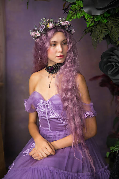 Kvetinový polvenček "keď sa s nehou stmieva"