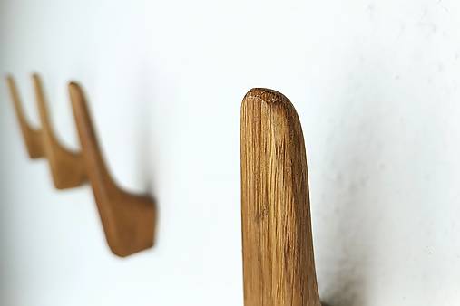 Nástenný vešiak KING drevo dub