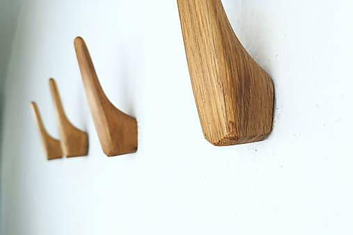 Nástenný vešiak KING drevo dub