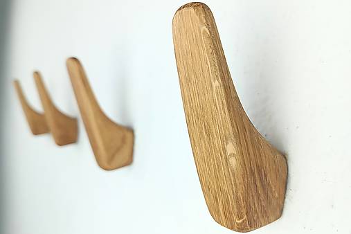 Nástenný vešiak PRINCE drevo dub/orech