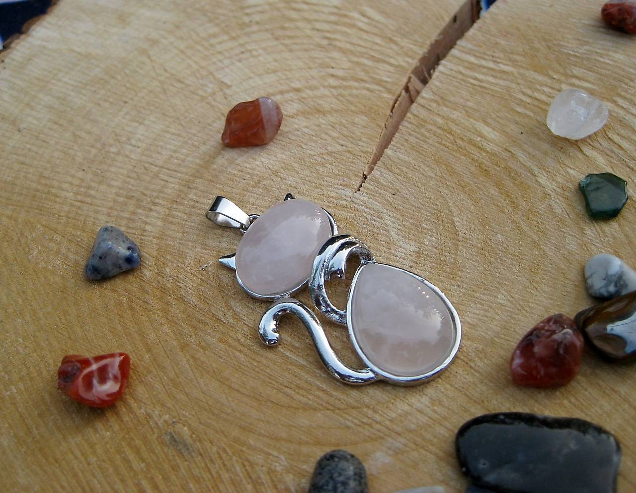 Prívesok mačka (ruženín)