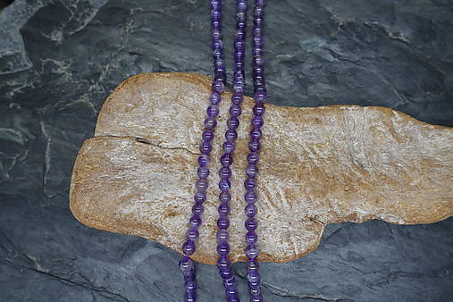 Minerály - Ametyst ševron (šnúry) 4-6-8-10-12 (6mm (62ks)) - 16850946_