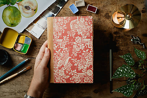 Papiernictvo - Juliane - upcyklovaný akvarelový skicár - 16849543_