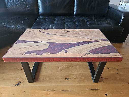 Nábytok - Konferenčný stolík červený - 16853400_