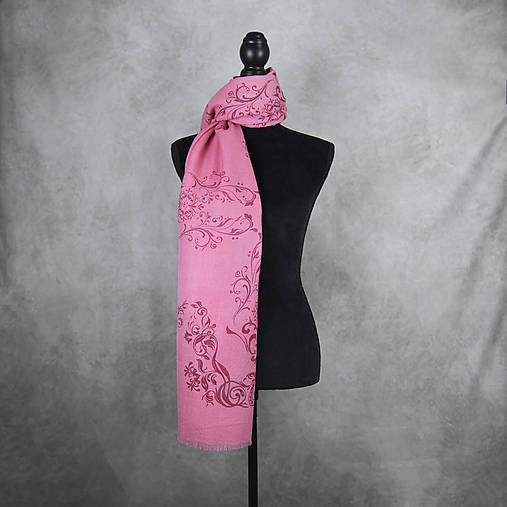 Šály a nákrčníky - Originálny zimný šál z Merino vlny so vzorom ORNAMENT PINK - 16855549_